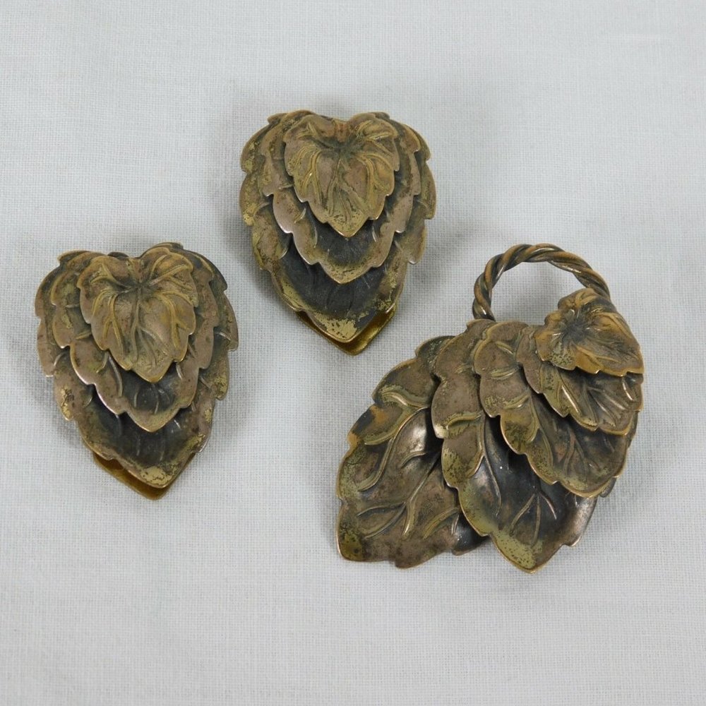 Set of 3 Leaves Leaf Layered Brass Tone Metal Vintage Dress Scarf Clips Textured